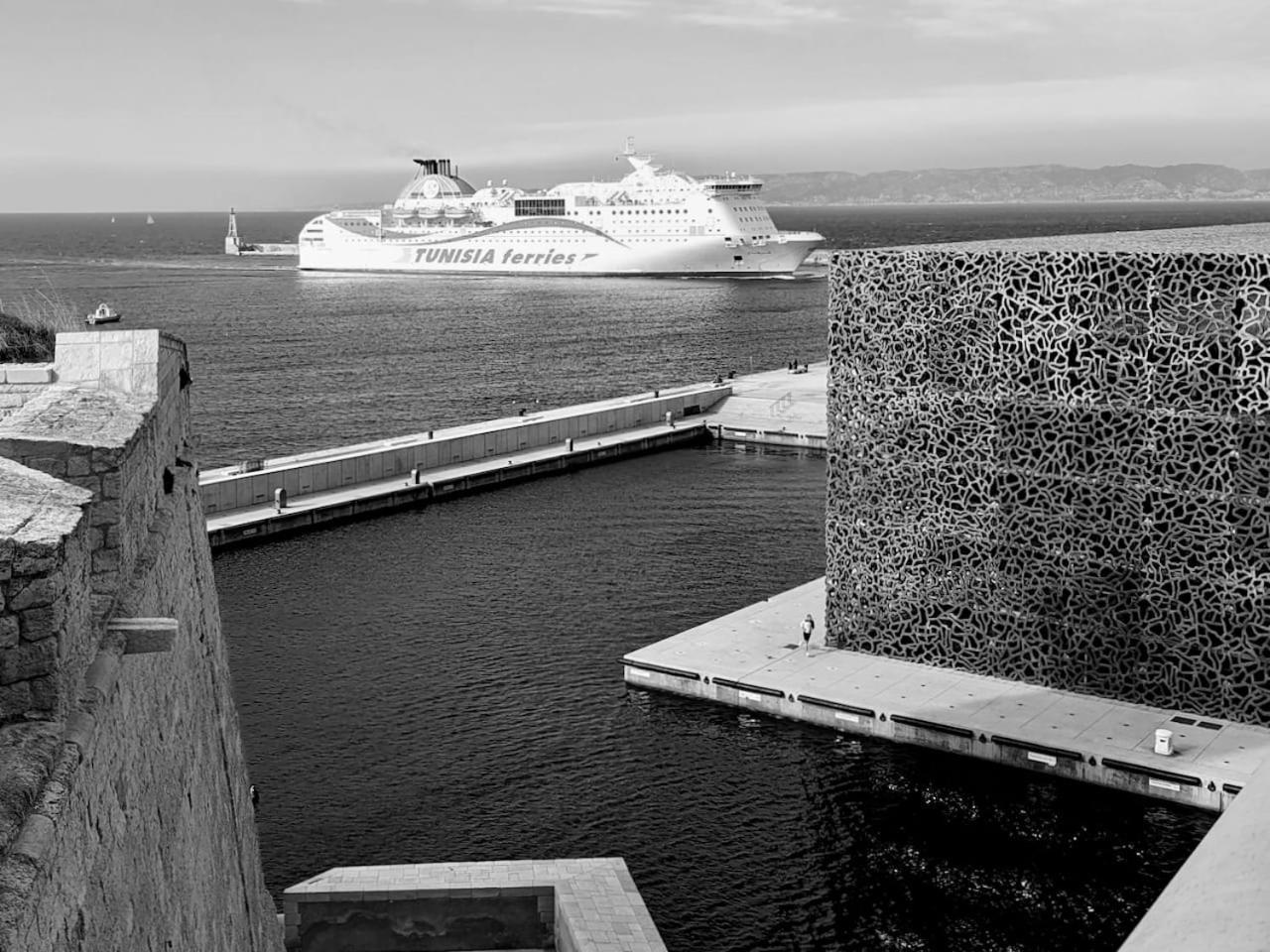 Studio Vieux-Port Vue Basilique Notre-Dame Marseille Eksteriør billede